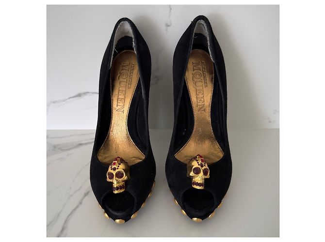 Alexander McQueen Punk Skull Wildleder Pumps Schwarz - Ansicht 2