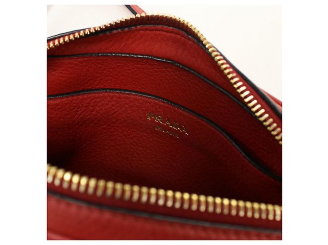 Borsa a tracolla in pelle rossa Prada Rosso - vista 7