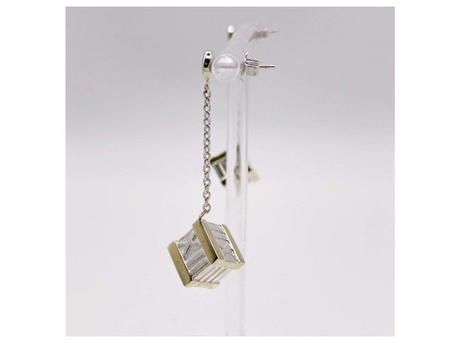 Orecchini Atlas Cube Drop di Tiffany & Co. - vista 3
