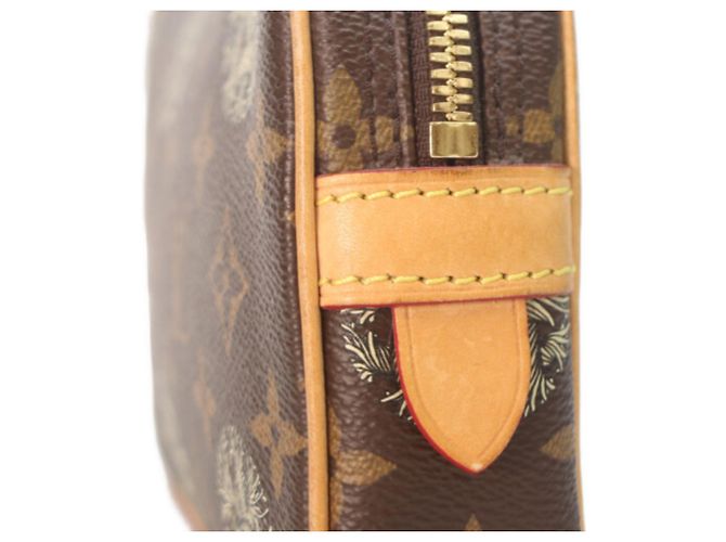 Louis Vuitton x Christopher Nemeth Monogram Pochette Volca Clutch Bag Marrone - vista 7