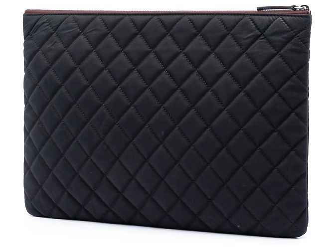 Clutch Chanel Black Large Quilted Nylon O Case Nero - vista 2
