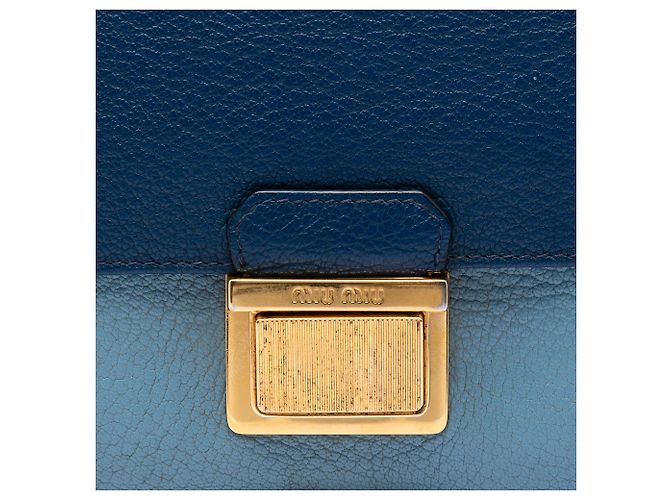 Portafoglio con catena Miu Miu Blue Bicolor in capra Madras Blu chiaro - vista 5