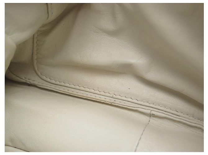 BOLSA DE MÃO PRADA SPECTRUM EM COURO NAPPA COM ALÇA DE CORRENTE DOURADA Cru - vista 16
