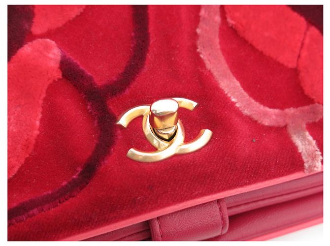 BORSA CHANEL TIMELESS SIMPLE FLAP CAMELIA IN VELLUTO A SPALLA Rosso - vista 5