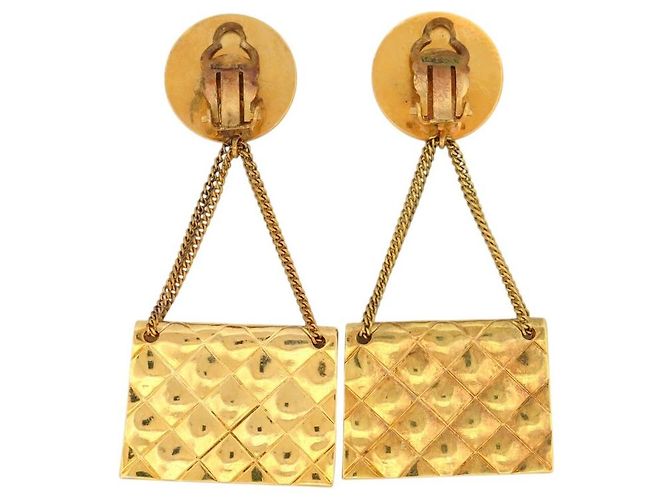 ORECCHINI CHANEL MEDAILLON CC PENDANT CHARM TIMELESS CLIPS D'oro - vista 4