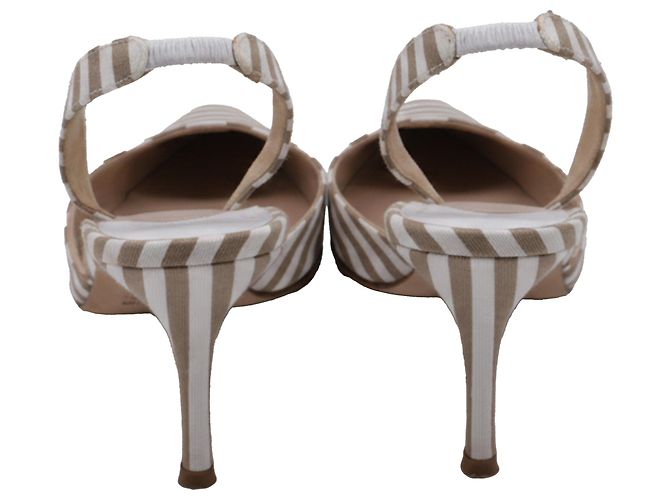 Manolo Blahnik Carolyne spitze Slingback-Pumps aus beigem Canvas - Ansicht 5