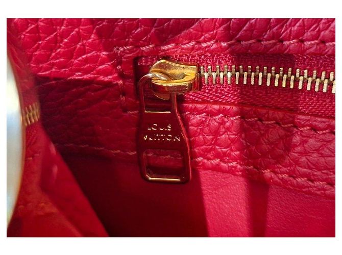 Louis Vuitton Capucines Borsa in Pelle Taurillon Rossa Rosso - vista 5