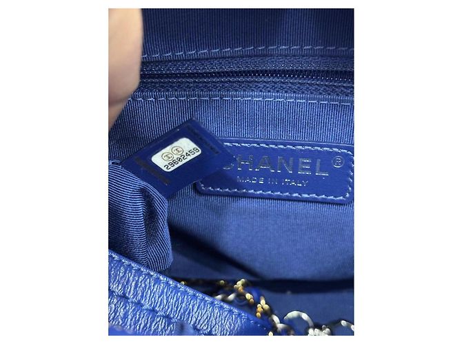 Chanel Gabrielle Borsa a Tracolla in Pelle Blu - vista 6