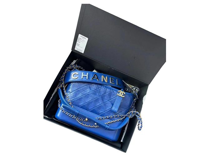 Chanel Gabrielle Borsa a Tracolla in Pelle Blu - vista 7