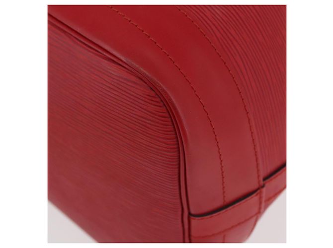 Borsa a tracolla LOUIS VUITTON Epi Noe Rosso M44007 LV Auth 180369A - vista 14