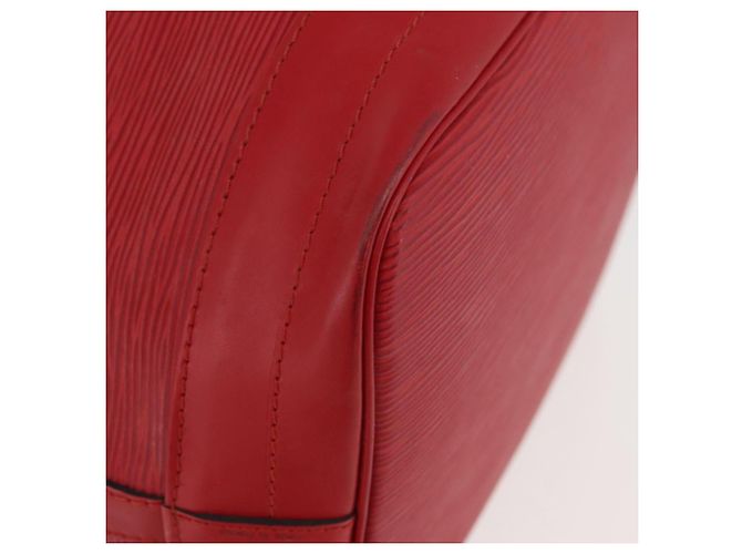 Borsa a tracolla LOUIS VUITTON Epi Noe Rosso M44007 LV Auth 180369A - vista 9