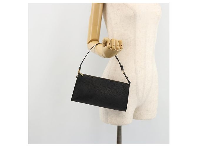 LOUIS VUITTON Epi Pochette Accessoires Pochette Nera M52982 LV Auth BA12799 Nero - vista 20