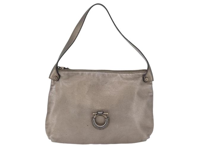 Borsa a tracolla Salvatore Ferragamo Gancini in pelle argento Auth BA12795A - vista 13