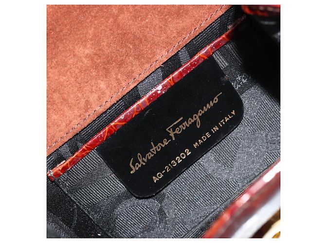 Borsa a catena Vara Ribbon in pelle Bordeaux e Oro Salvatore Ferragamo Auth 180672 - vista 12