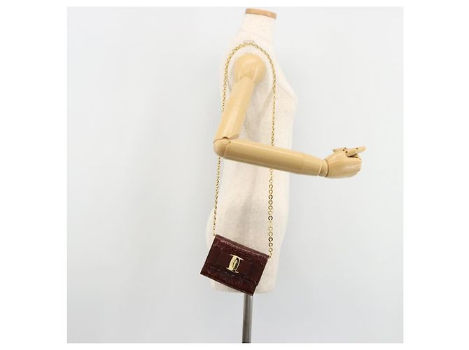 Borsa a catena Vara Ribbon in pelle Bordeaux e Oro Salvatore Ferragamo Auth 180672 - vista 21