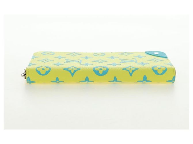 LOUIS VUITTON Cartera Zippy Playground Vertical Amarilla M82005 Auth 181139M Amarillo - vista 4