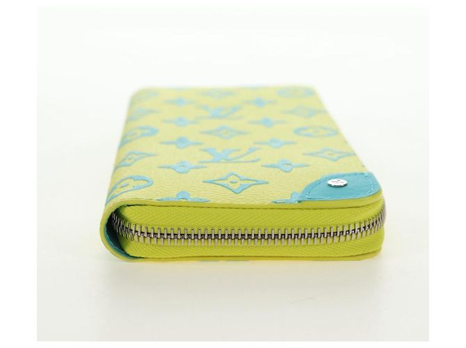 LOUIS VUITTON Cartera Zippy Playground Vertical Amarilla M82005 Auth 181139M Amarillo - vista 6