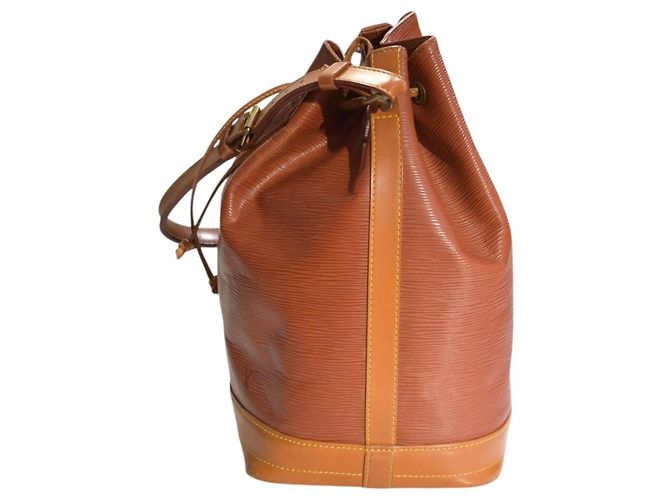 Louis Vuitton Noé Borsa a Secchiello Pelle Epi Marrone Kenyan - vista 5