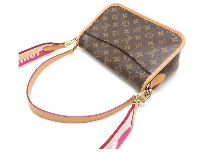 Bolsa de ombro Diane para mulher Louis Vuitton Marrom Rosa Fuschia - vista 4