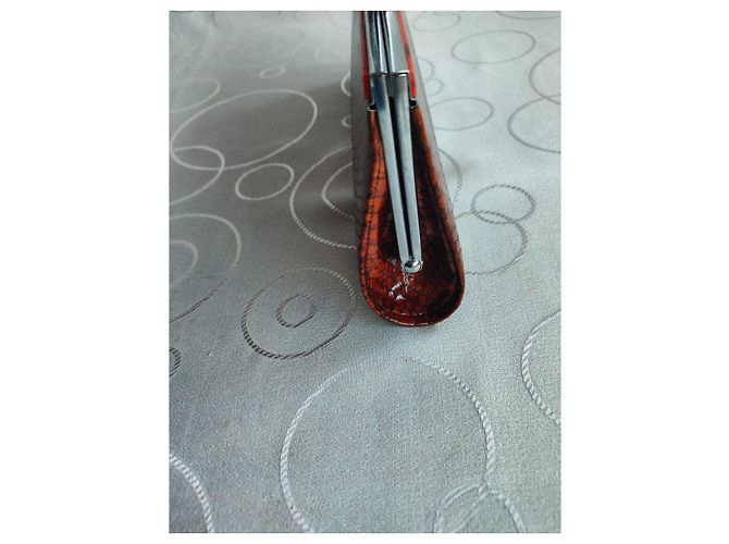 Autre Marque Braune Clutch aus geprägtem Pythonleder mit Griff - Ansicht 13