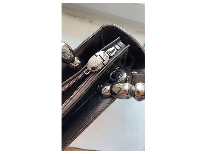 Christian Dior Bolso de charol marrón oscuro - vista 6