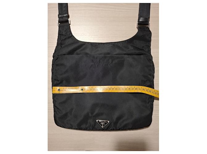Prada Borsa a Tracolla in Nylon Nero - vista 13