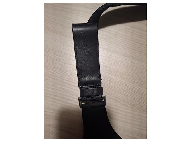 Prada Borsa a Tracolla in Nylon Nero - vista 5