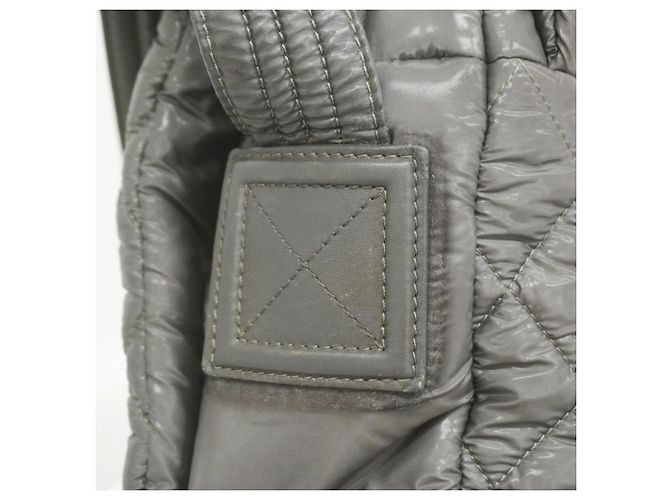 Borsa a tracolla Chanel Coco Cocoon in nylon grigio Marrone - vista 13