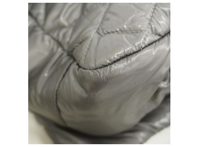 Borsa a tracolla Chanel Coco Cocoon in nylon grigio Marrone - vista 7