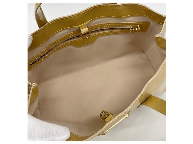 Borsa Louis Vuitton Vernis Wilshire PM Rosa - vista 4