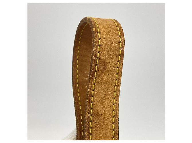 Bolsa de Ombro Louis Vuitton Monogram Gibeciere MM Marrom - vista 13