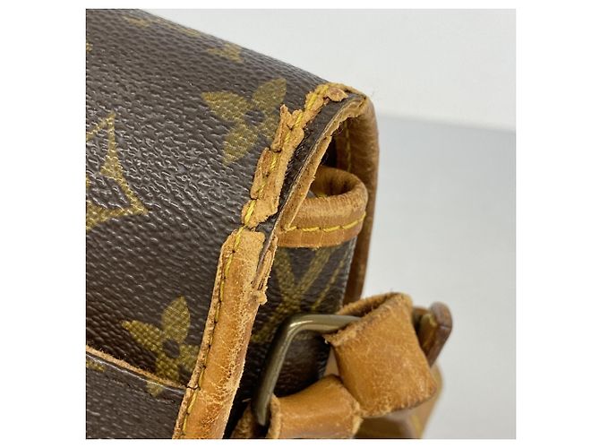 Bolsa de Ombro Louis Vuitton Monogram Gibeciere MM Marrom - vista 6