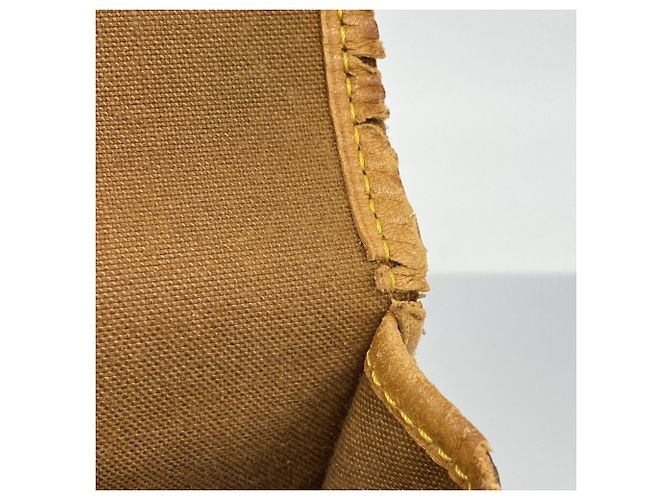 Bolsa de Ombro Louis Vuitton Monogram Gibeciere MM Marrom - vista 7