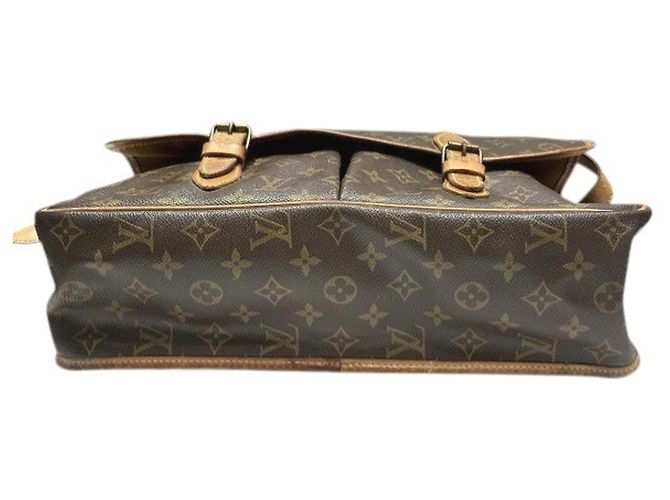 Bolso Louis Vuitton Monogram Gibeciere GM Castaño - vista 3