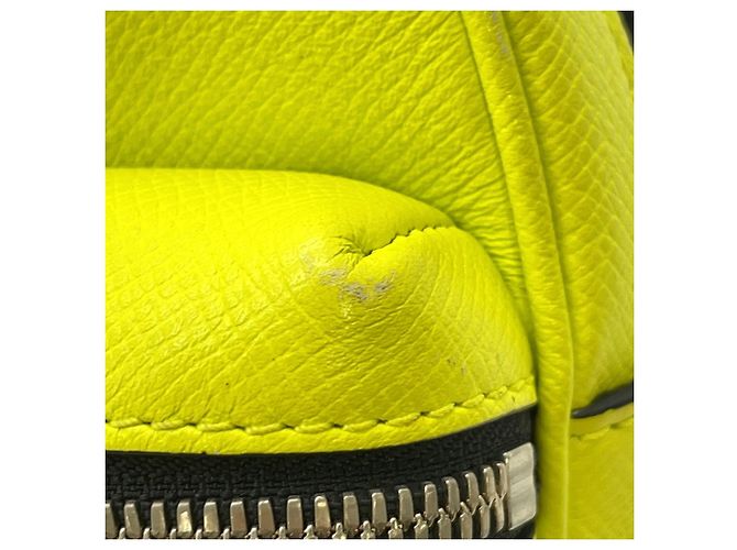 Louis Vuitton Taiga Rama Monogram Bumbag Giallo Monogramma - vista 10