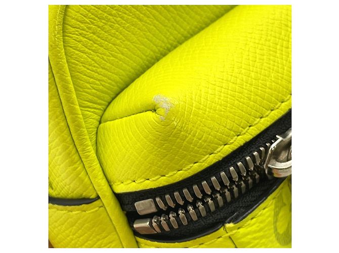 Louis Vuitton Taiga Rama Monogram Bumbag Giallo Monogramma - vista 11