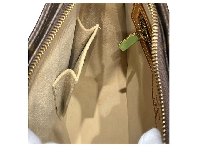Borsa a Spalla Louis Vuitton Looping MM Marrone - vista 5