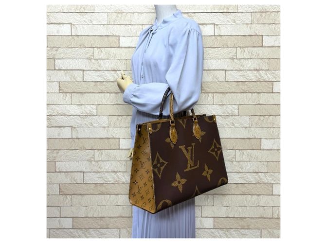 Borsa Tote Louis Vuitton OnTheGo MM Monogram Giant Marrone Multicolore Monogramma - vista 2