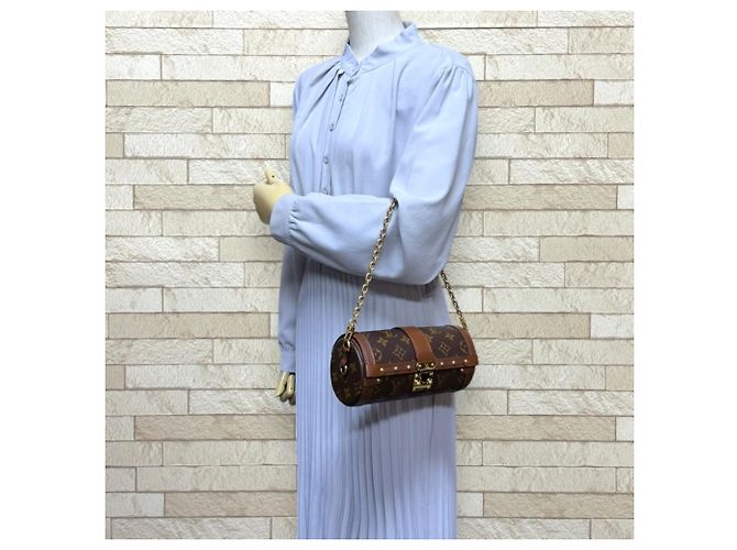 Borsa a tracolla Louis Vuitton Papillon Trunk Monogram Marrone Multicolore Monogramma - vista 2