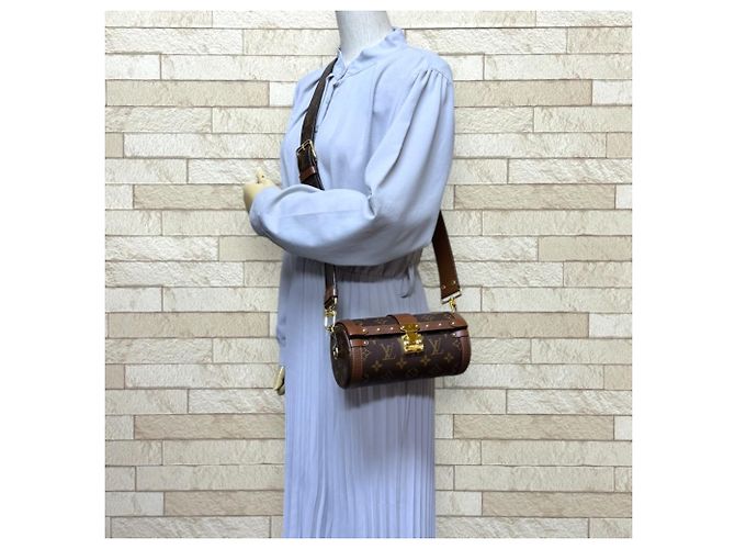 Borsa a tracolla Louis Vuitton Papillon Trunk Monogram Marrone Multicolore Monogramma - vista 3