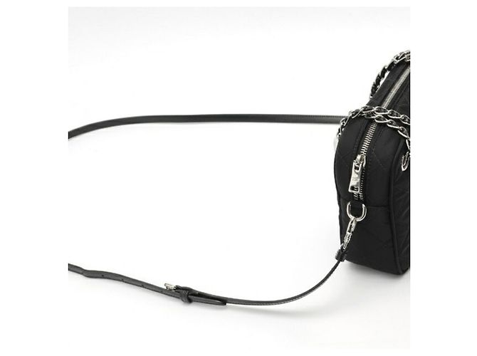 Borsa a tracolla in nylon trapuntato nero Prada - vista 2