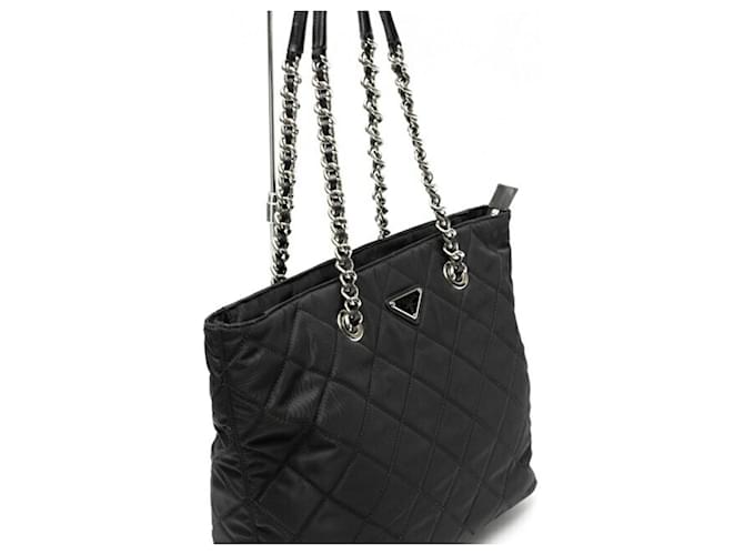 Prada gesteppte Nylon-Chain-Tote-Tasche Schwarz - Ansicht 2