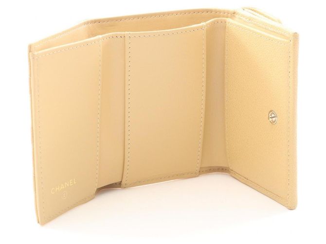 Cartera tríptico Chanel Classic Small Flap Beige - vista 3