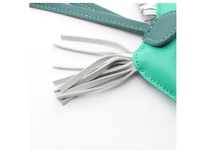 Hermès Charm Hermes Rodeo PM in Mint Malachite Blue Verde - vista 4