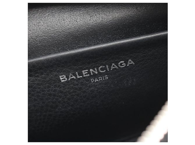 Borsa a tracolla Balenciaga Everyday Camera Bag XS Nero - vista 4