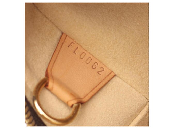 Borsa a tracolla Louis Vuitton Cite GM Marrone Monogramma - vista 5