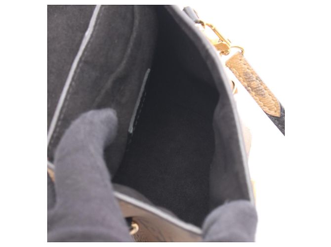 Borsa Louis Vuitton Camera Box 2-Way Marrone Nero - vista 11