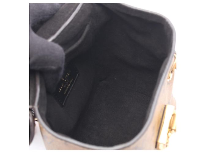 Borsa Louis Vuitton Camera Box 2-Way Marrone Nero - vista 3