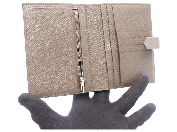 Hermès Hermes Bearn Compact Bi-fold Wallet Beige Grey - view 3
