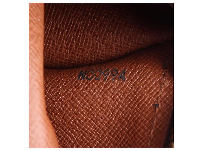 Borsa Louis Vuitton Papillon 26 Marrone Monogramma - vista 5